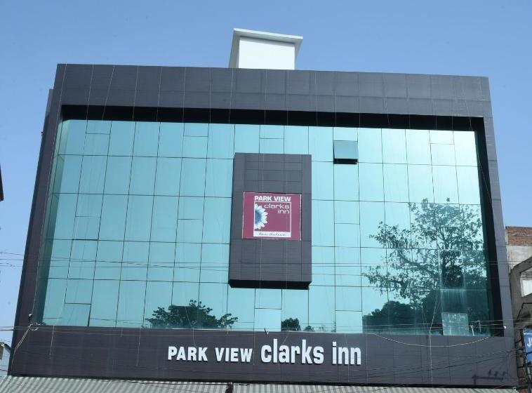 فندق Park View Clarks Inn Arrah