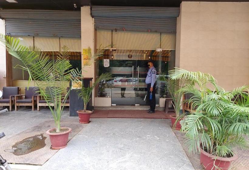 فندق Park View Clarks Inn Arrah