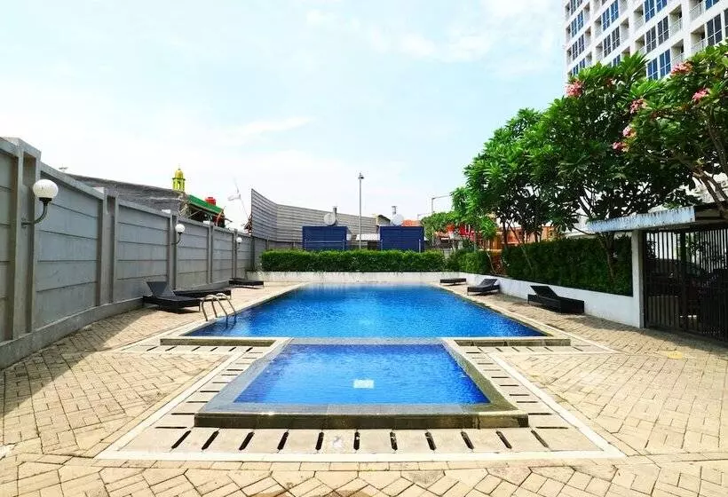 Hotelli Snowy@apartemen Tifolia