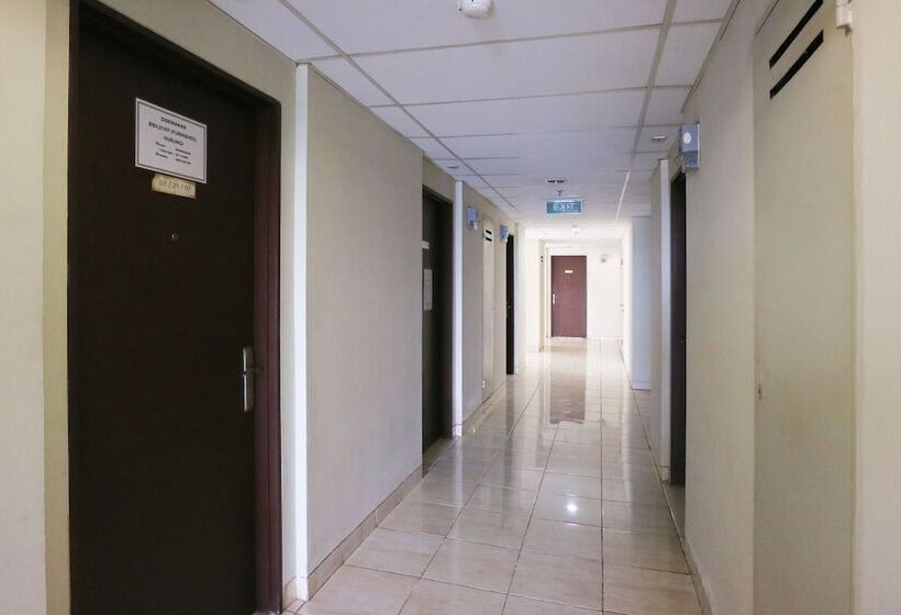 فندق Snowy@apartemen Tifolia