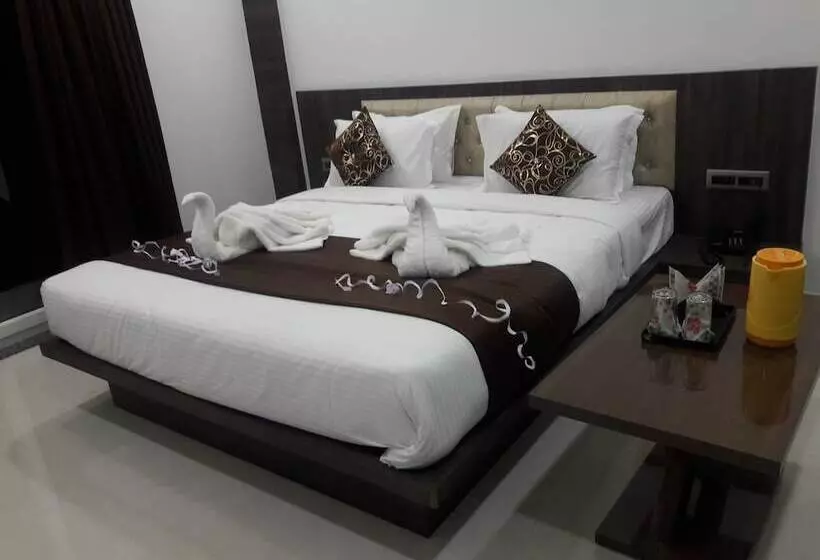 ホテル Tanishq Resort Nimbahera