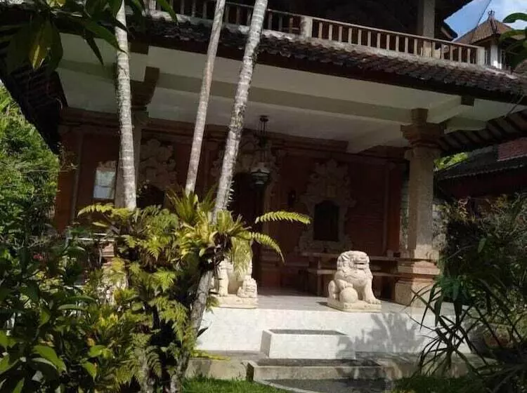 ペンション Topok House