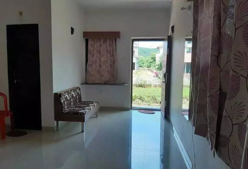 Aranya Kutir Resort   Hostel