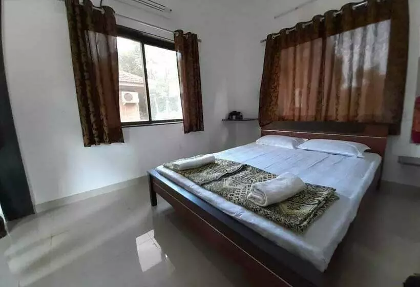 Aranya Kutir Resort   Hostel