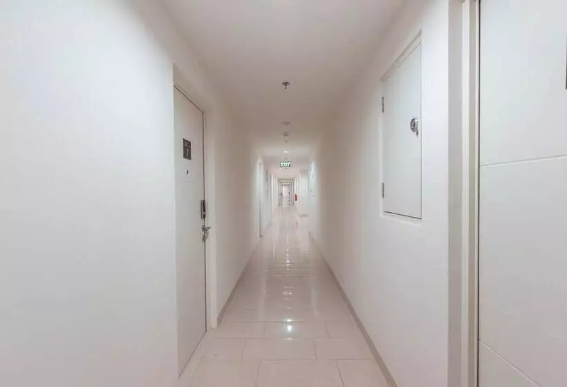 Retkeilymaja Sentul Tower By Oyo Rooms