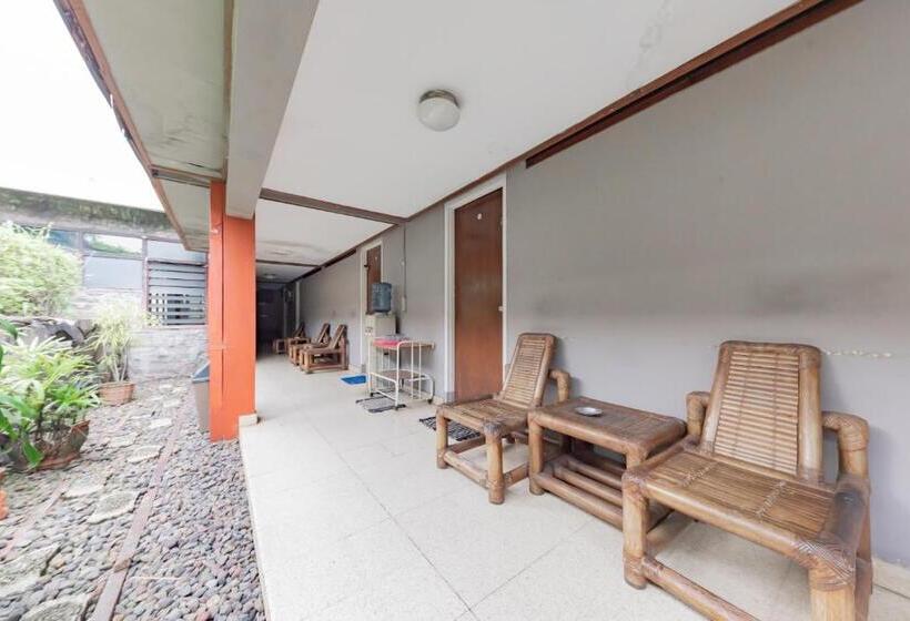 فندق صغير Spot On 1708 Hotel Budi Famili 1 Syariah