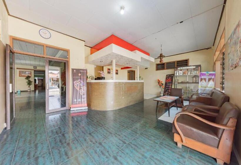 فندق صغير Spot On 1708 Hotel Budi Famili 1 Syariah