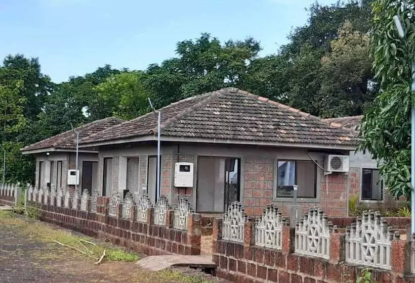 Aranya Kutir Resort   Hostel