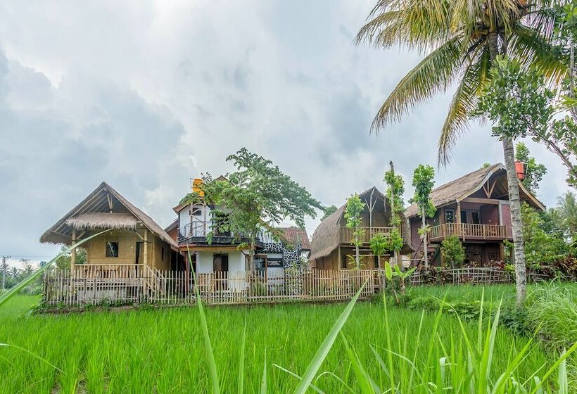 בית מלון כפרי Edriyan Bungalow By Oyo Rooms