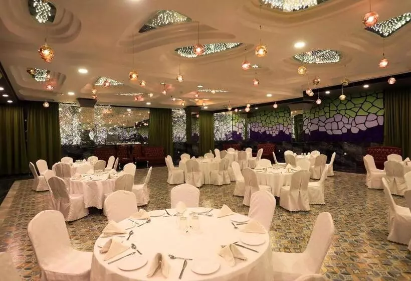 Humming Bird Hotel & Banquet