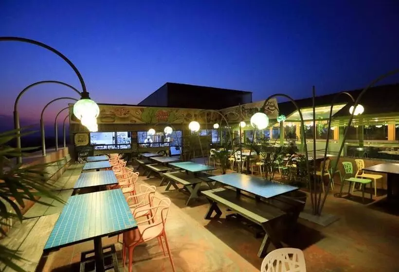 Humming Bird Hotel & Banquet