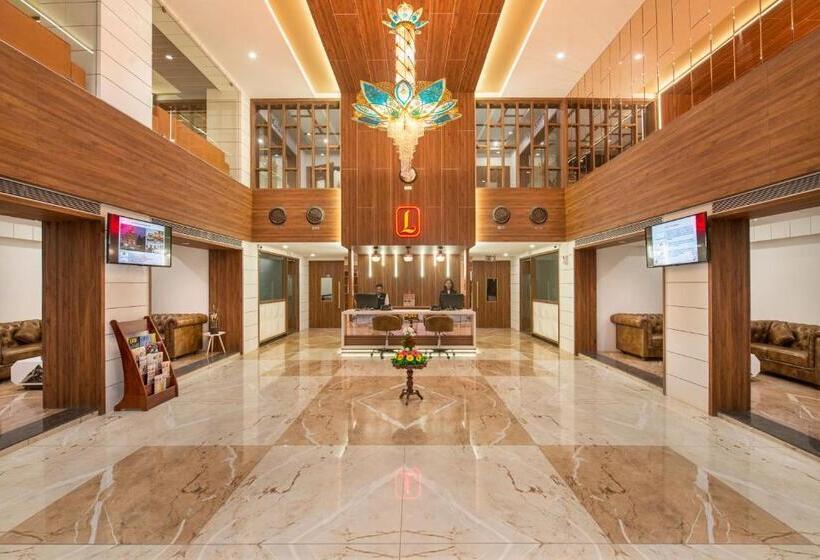 בית מלון כפרי Lords Eco Inn Morbi