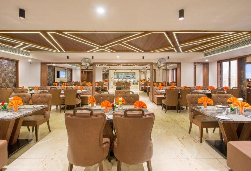 בית מלון כפרי Lords Eco Inn Morbi