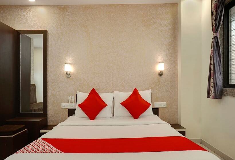 Hotelli Orient Bay Inn By Oyo Rooms