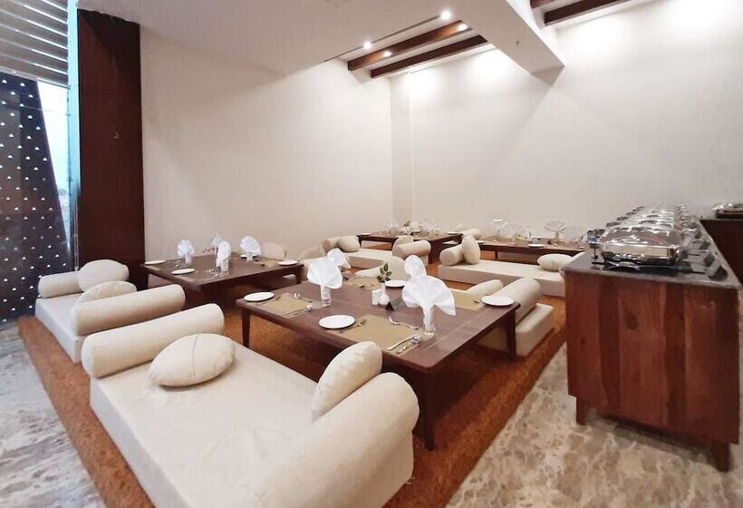 فندق Parmeshwari