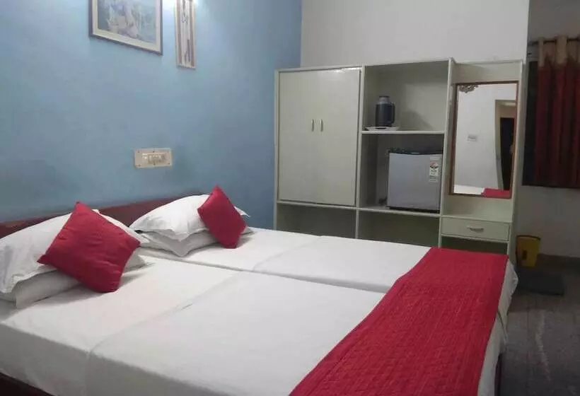 Hotelli Iroomz Sapthagiri Balla