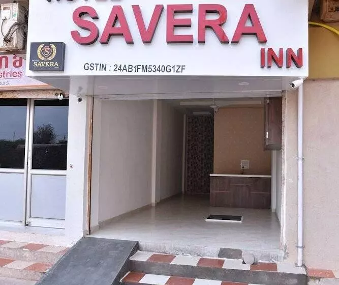 Hotel Savera Inn
