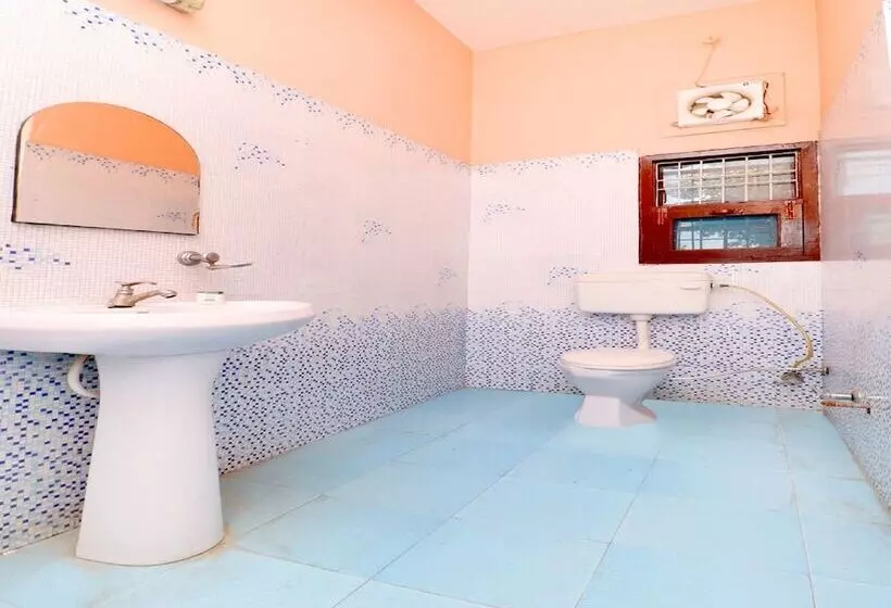 ホテル Shahi Mahal By Oyo Rooms