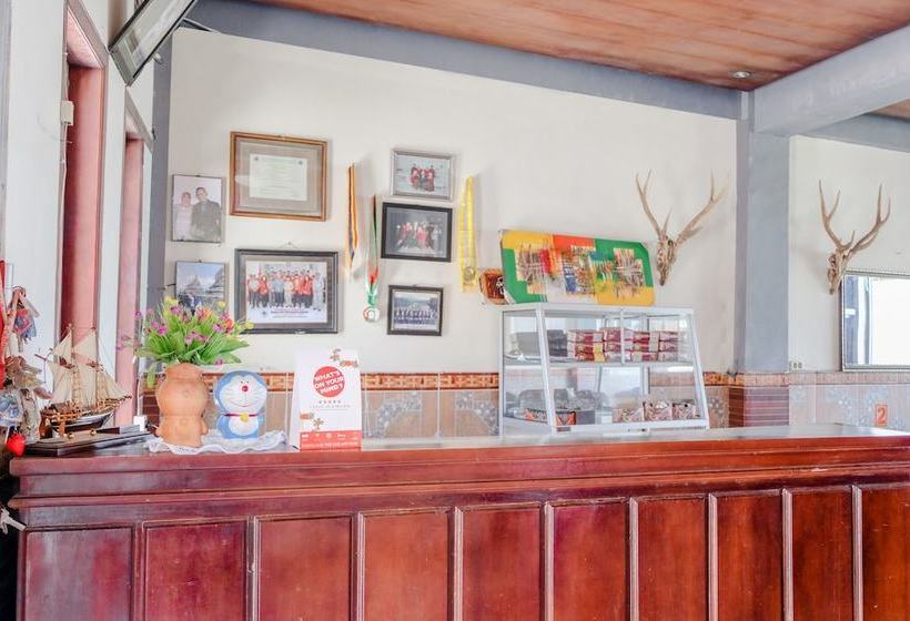 ホテル Tanggulasi Resto & Residence By Oyo Rooms