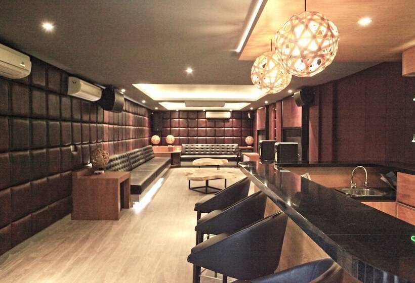 膳宿费 Elite Cassia