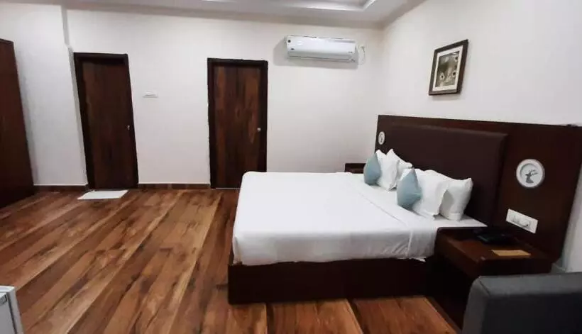 Aamiaismajoitus (B&B) Aranya Resort By Mrugavani