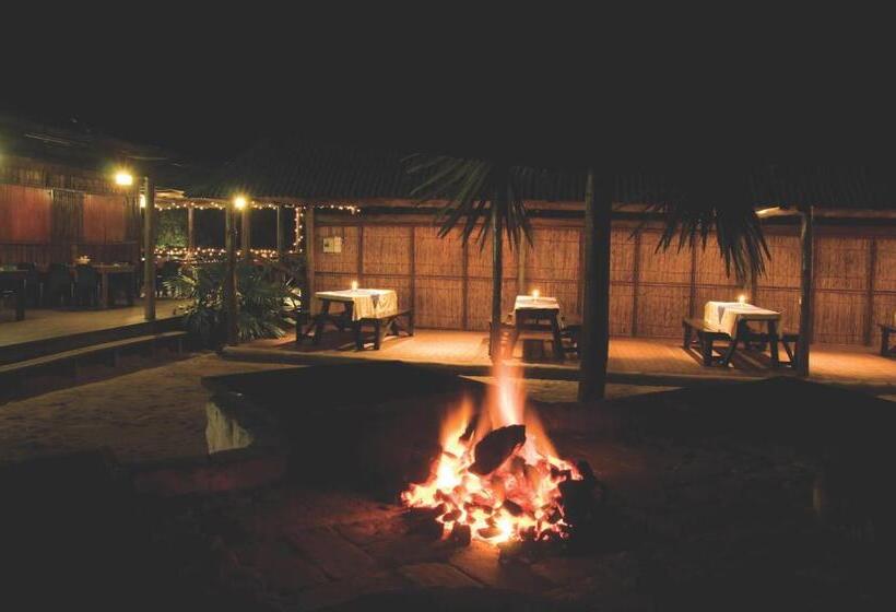 فندق Coral Divers