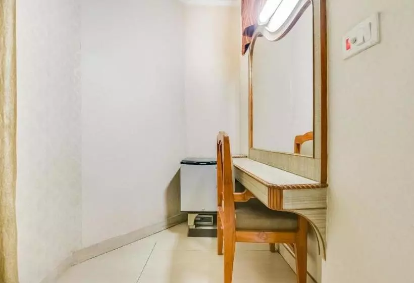 ホテル Oyo 66651 Shree 1008 Chandra Prabhu Digambar Jain Atithi Bhavan