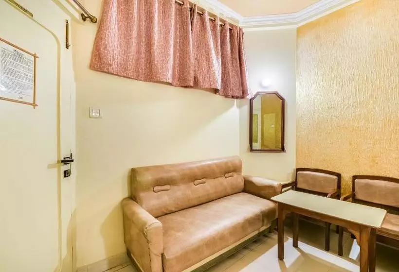 ホテル Oyo 66651 Shree 1008 Chandra Prabhu Digambar Jain Atithi Bhavan