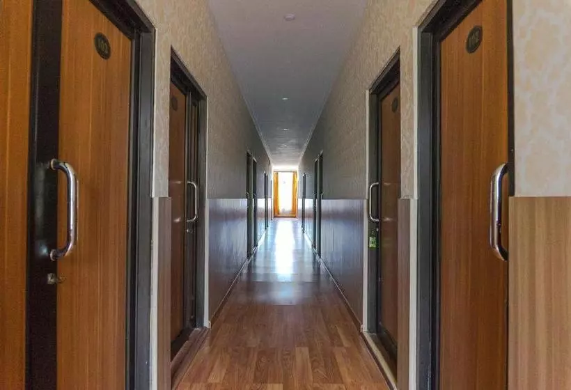 Hotel Oyo 812  Tirta Bahari