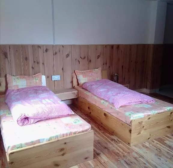 هتل Yak Jispa