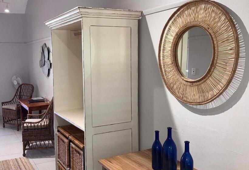 ペンション Oyster Bay Lodge