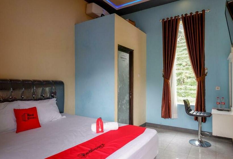 פנסיון Reddoorz @ Gerbang Dieng Plateau Area