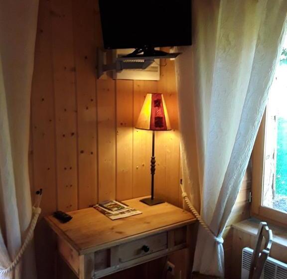 Bed & Breakfast L Auberge Chez Leon