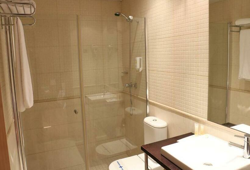 هتل Acta Sant Just