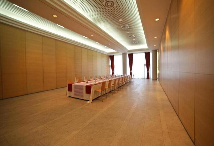 هتل Acta Sant Just