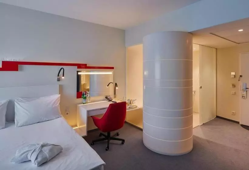 ホテル Holiday Inn Vilnius, An Ihg