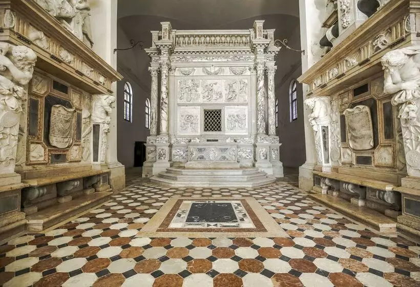 هتل San Clemente Palace Kempinski Venice