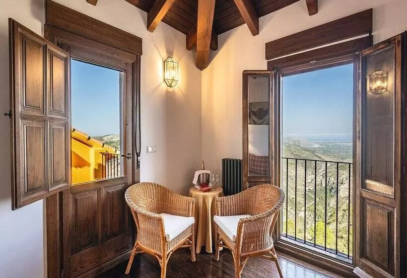 אתר נופש Alahuar