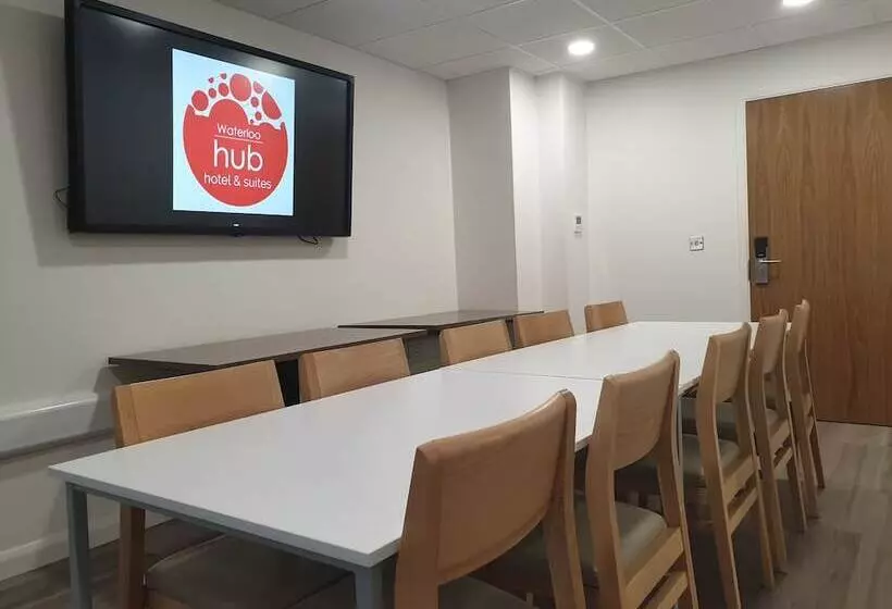 Waterloo Hub Hotel & Suites