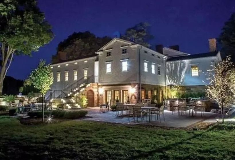 Aamiaismajoitus (B&B) Peter Allen Inn & Event Center