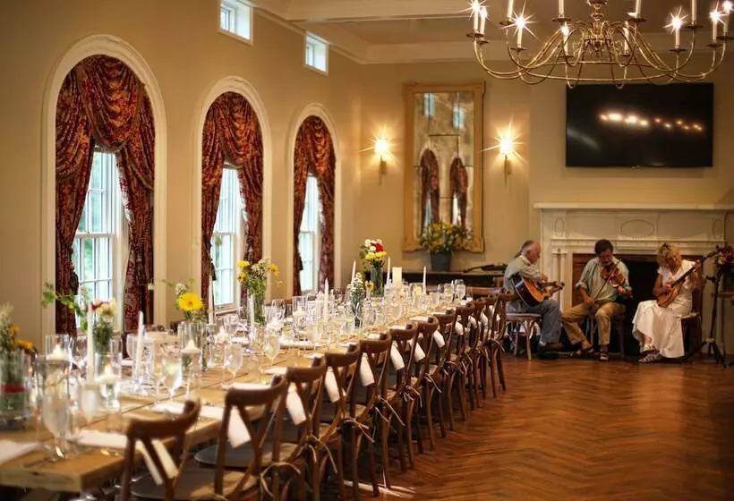 Aamiaismajoitus (B&B) Peter Allen Inn & Event Center