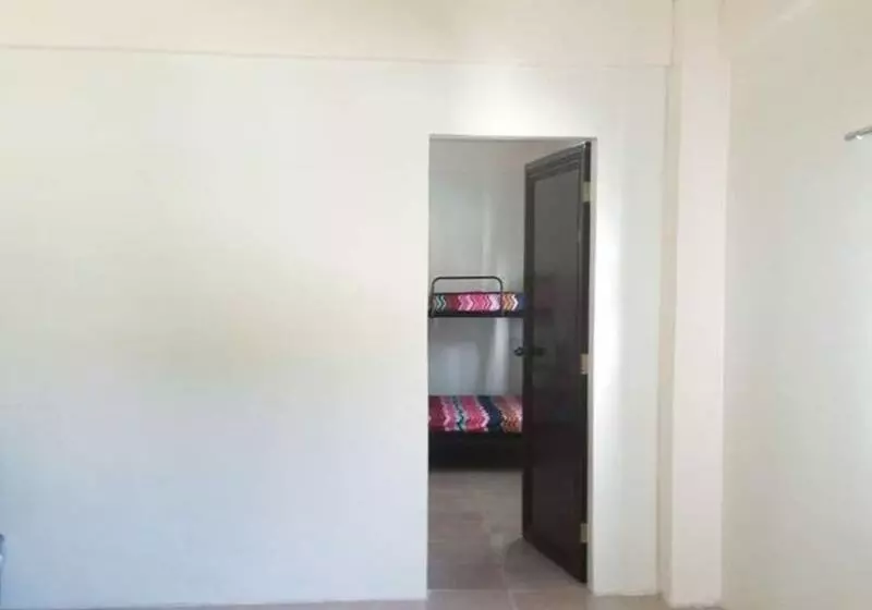 Hotelli Razote Travel Lodge
