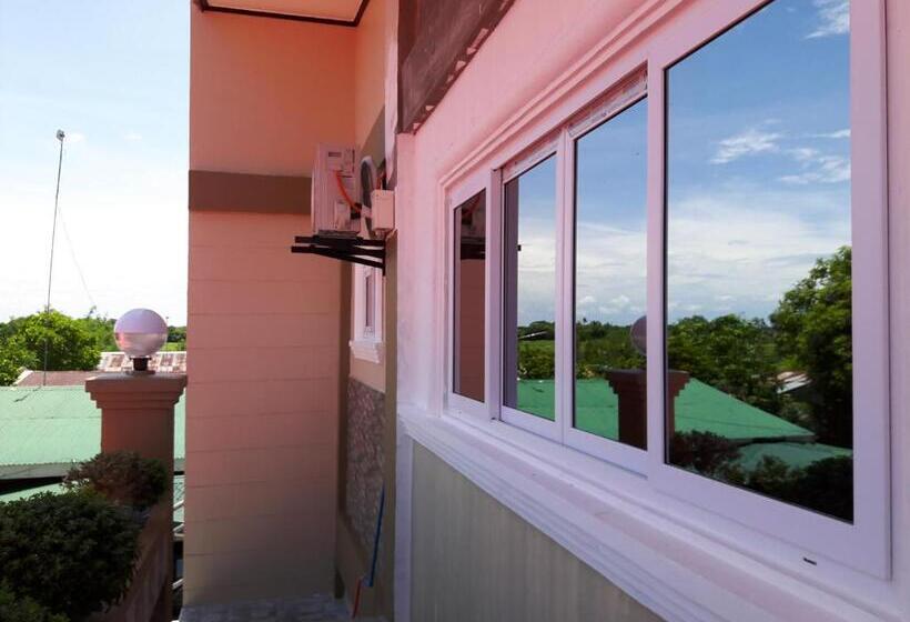 פנסיון Fnt Transient House Near Hundred Islands