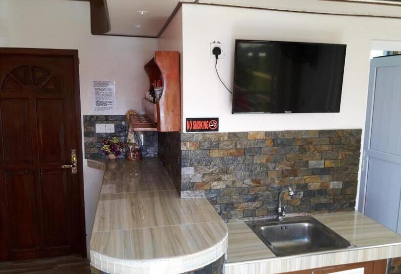 פנסיון Fnt Transient House Near Hundred Islands