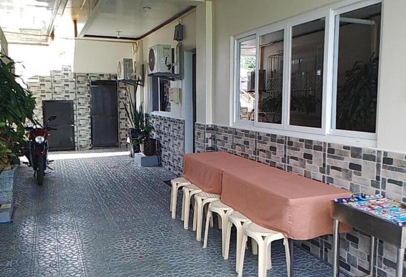 פנסיון Fnt Transient House Near Hundred Islands