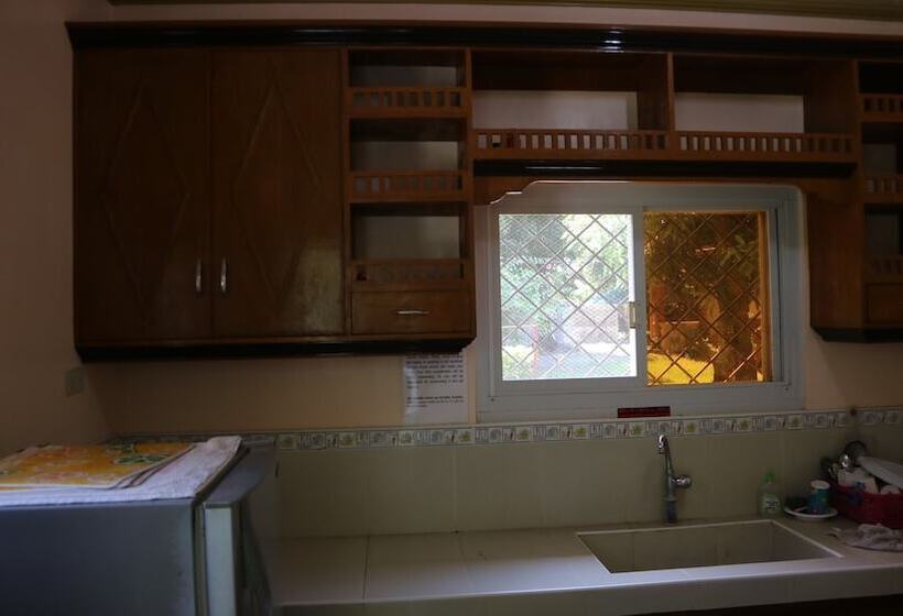 פנסיון Gomeson Villas