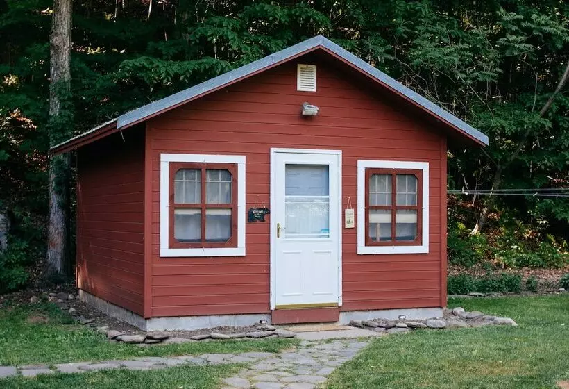 Wellnesste Lodge And Cabin Rentals