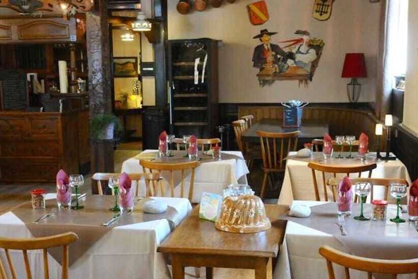 ホテル A La Maison Rouge Hôtel & Restaurant