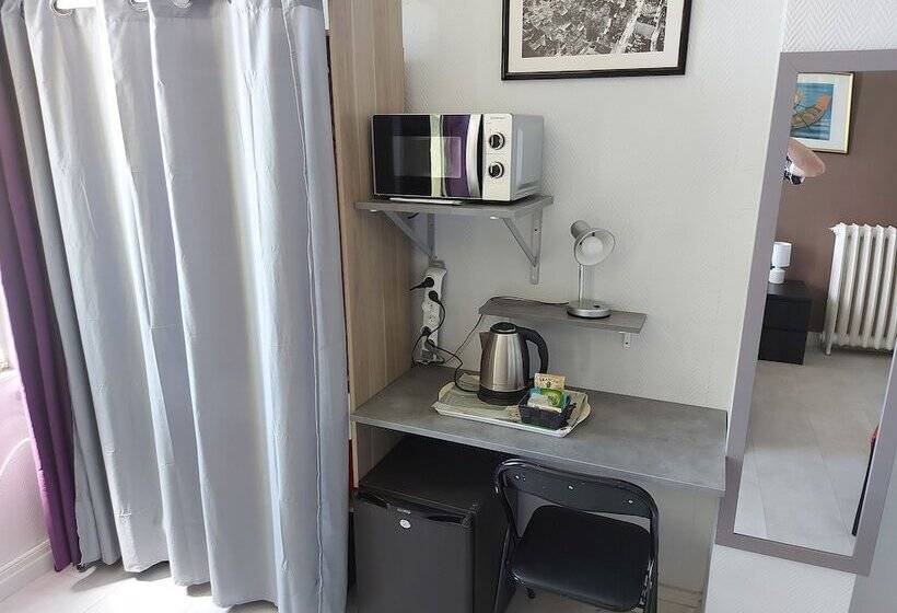 בית מלון כפרי De La Paix