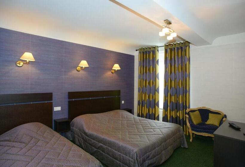 Hotel Hôtel De La Croix D Or